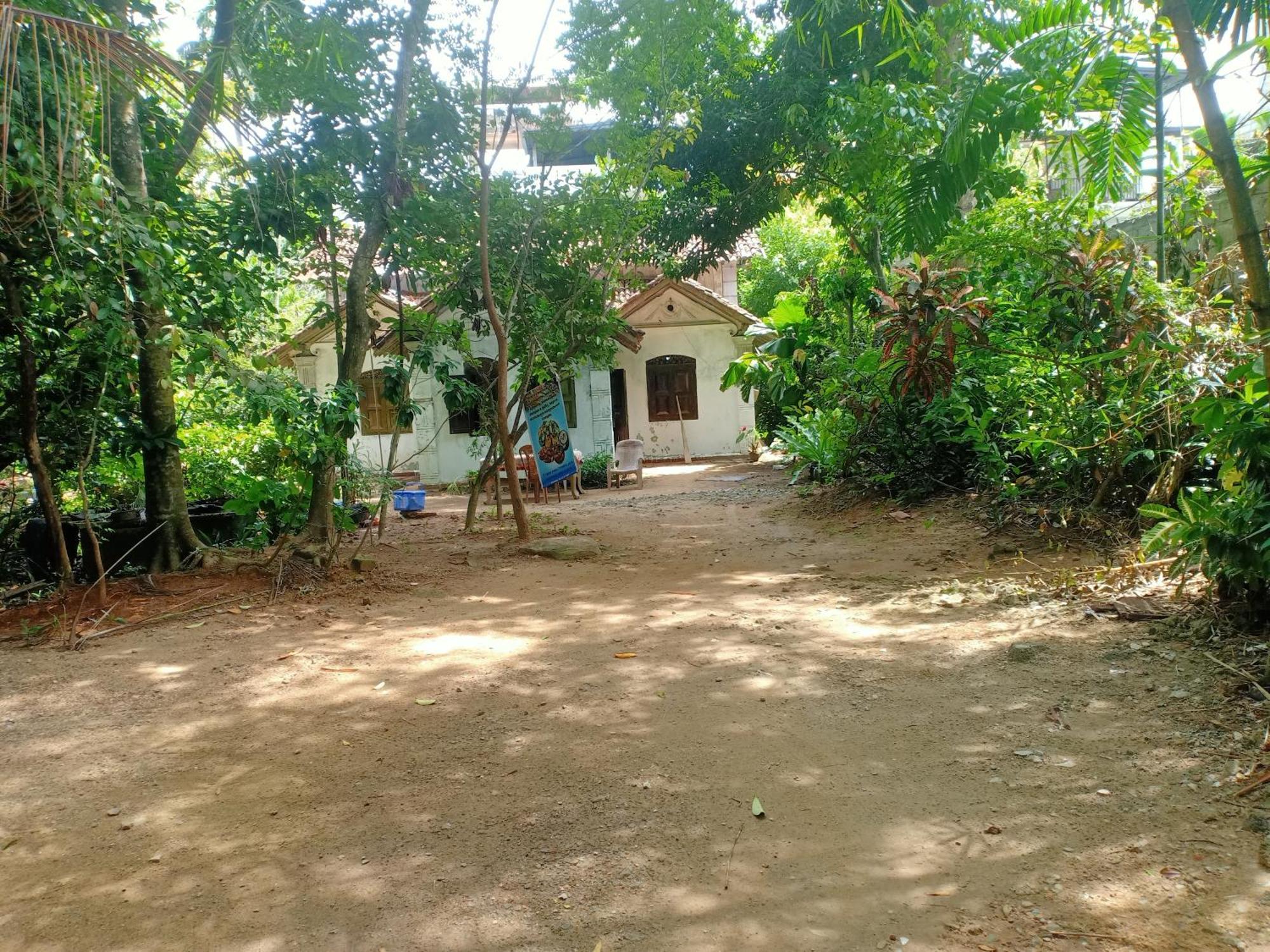 Hotel White House Unawatuna Exterior foto